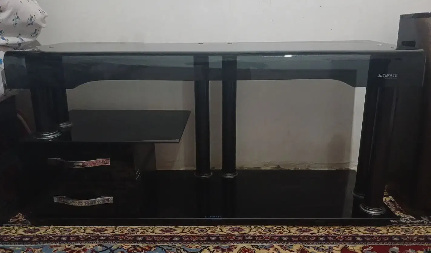 میزتلویزیون بدون شکستگی وخط وخش و|میز تلویزیون|درگز, |دیوار