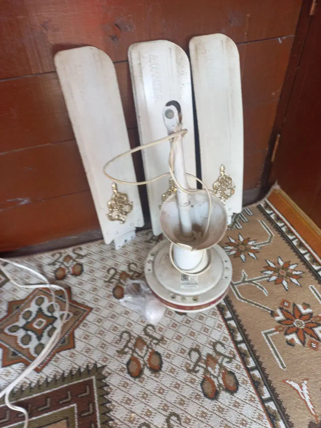 پنکه سقفی|پنکه و تصفیهکنندهٔ هوا|سیاهکل, |دیوار