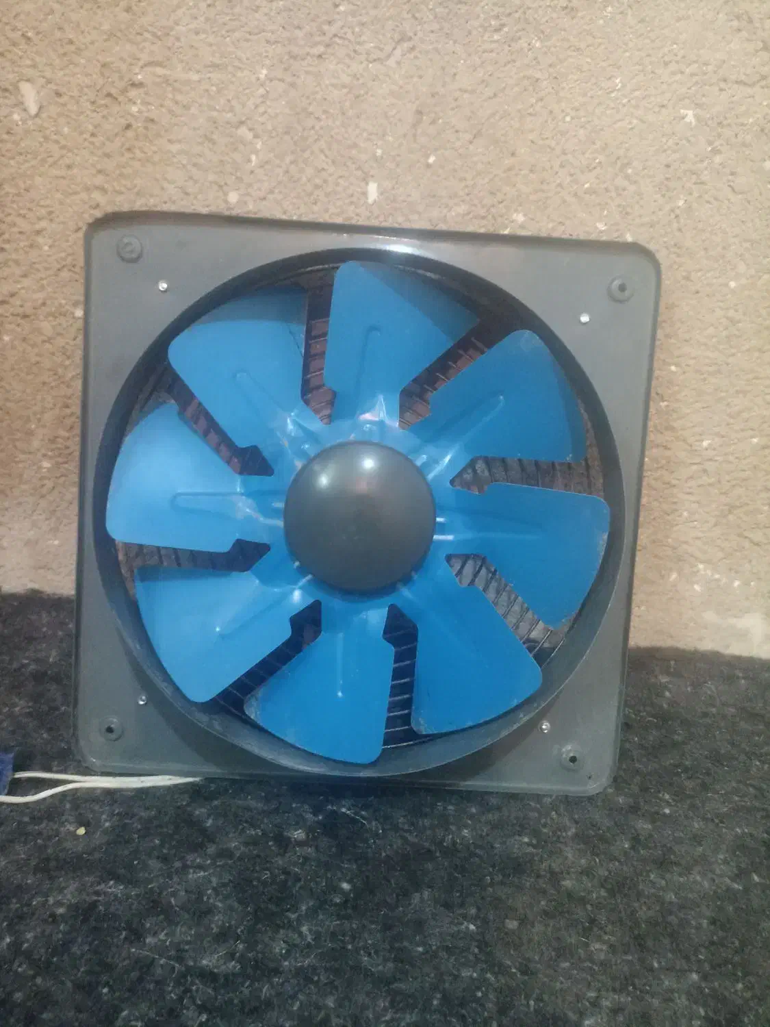 فن هوا کش|پنکه و تصفیه‌کنندهٔ هوا|شهرکرد, |دیوار