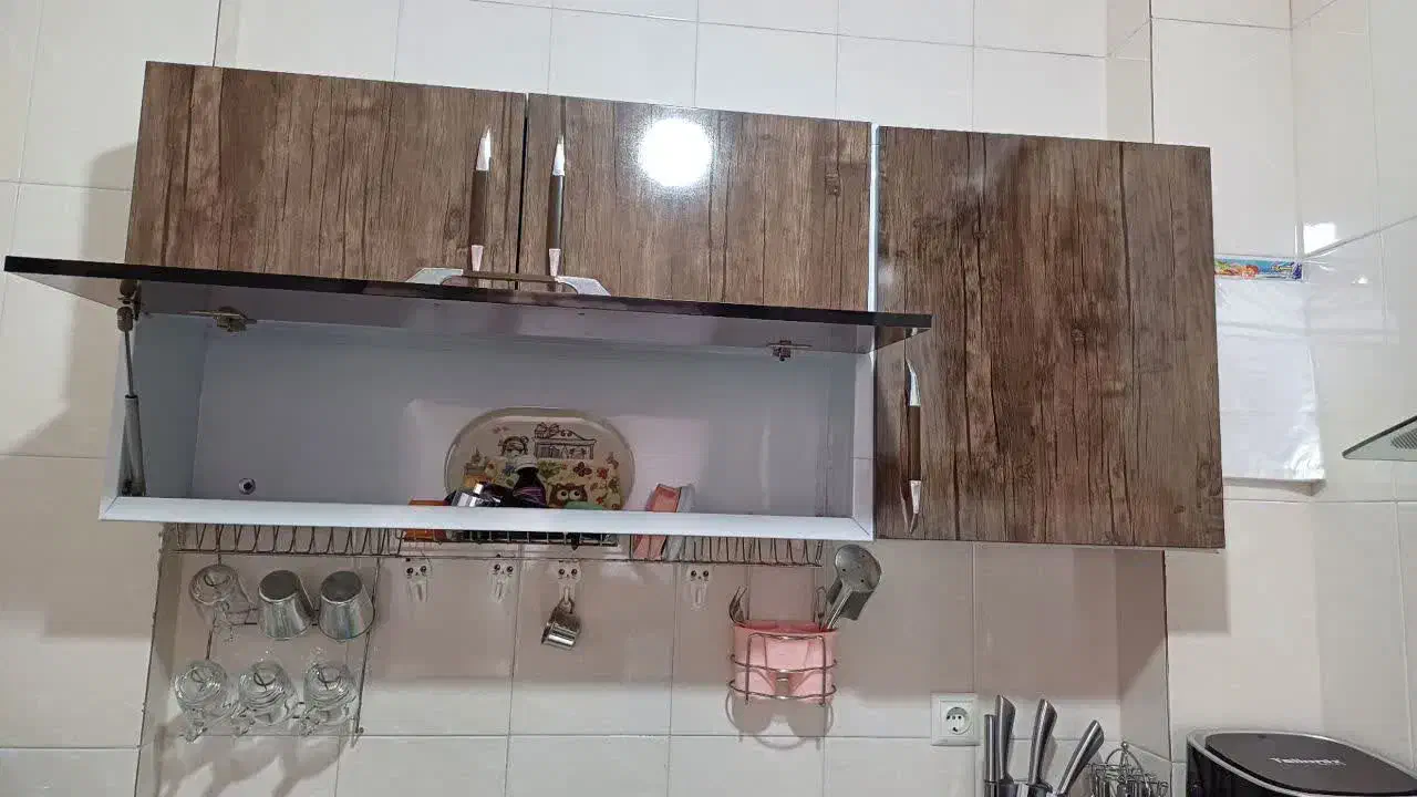 کابینت دست دوم|آب‌چکان و نظم‌دهنده ظروف|فولادشهر, مسکن مهر فولادشهر|دیوار