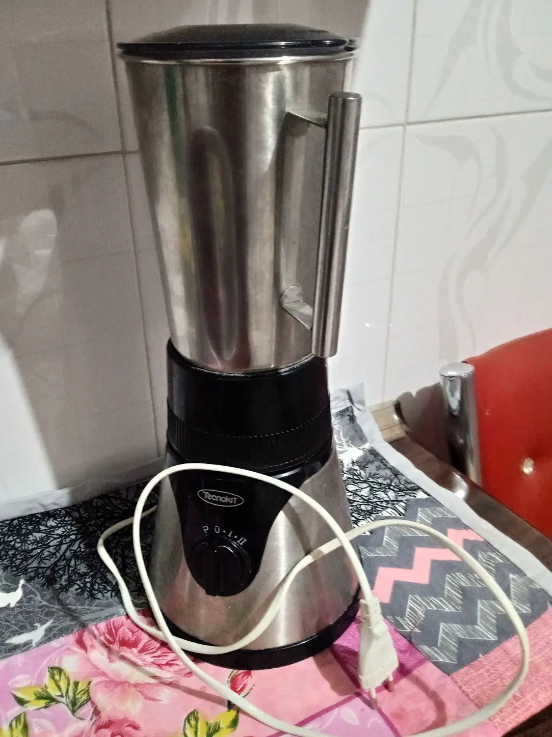 مخلوط کن|آبمیوه‌گیر و آب‌مرکبات‌گیر|تبریز, |دیوار