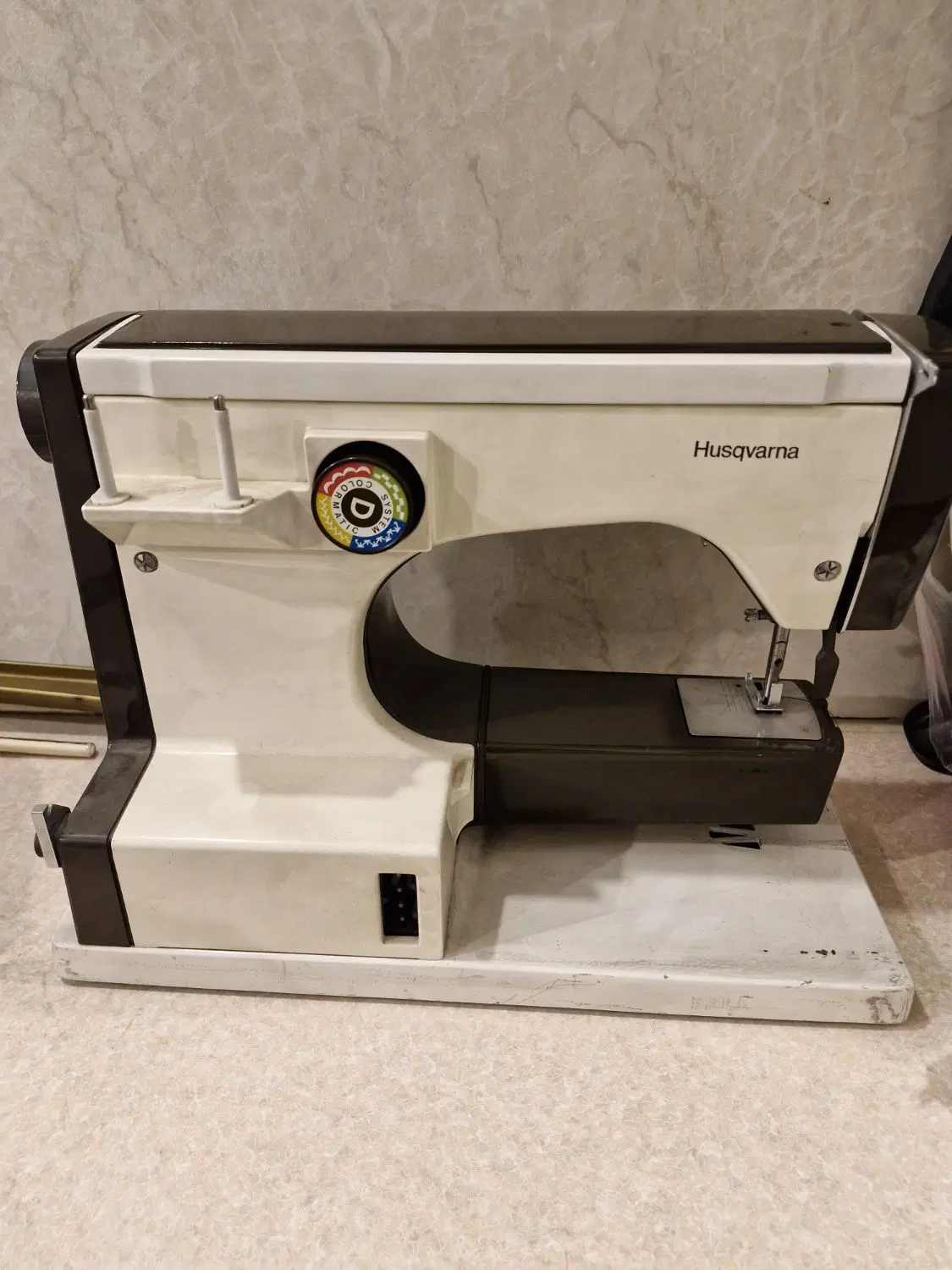 چرخ خیاطی هوسکوارنا Husqvarna 2000 مدل 6440 سوئدی|چرخ خیاطی و ریسندگی|تهران, قلهک|دیوار
