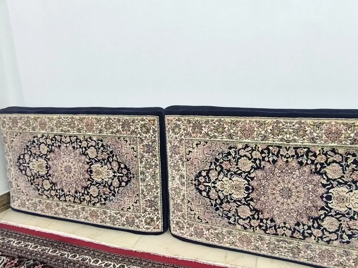 پشتی|پشتی|اسلام‌‌آباد غرب, |دیوار