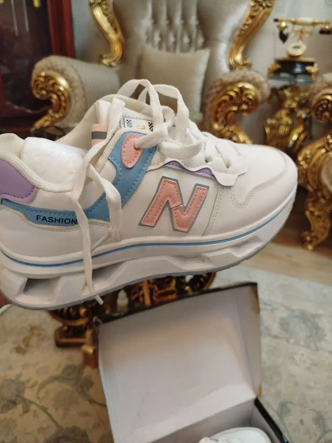 کفش ورزشی.|کیف، کفش، کمربند|مشهد, هنرستان|دیوار