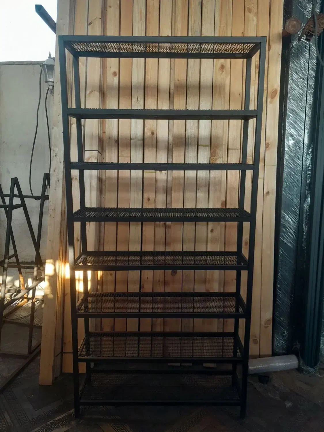 قاریک   قفسه بندی ساریک رخت اویز  رگال بندی|بندرخت و رخت‌آویز|ورامین, ورامین|دیوار