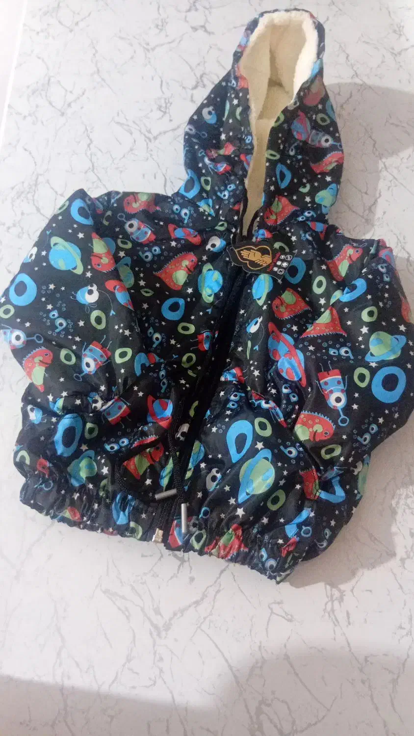 تعدادی لباس نو در چرداول|لباس|چرداول, |دیوار