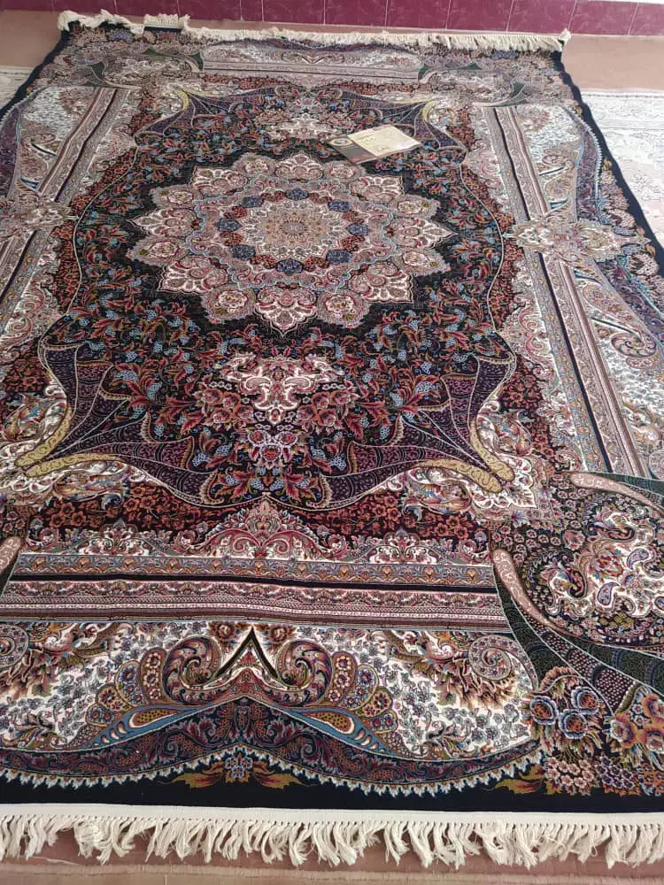 جفت‌نه متری ۷۰۰ شانه ریز بافت قالی سلیمان|فرش|بناب, |دیوار