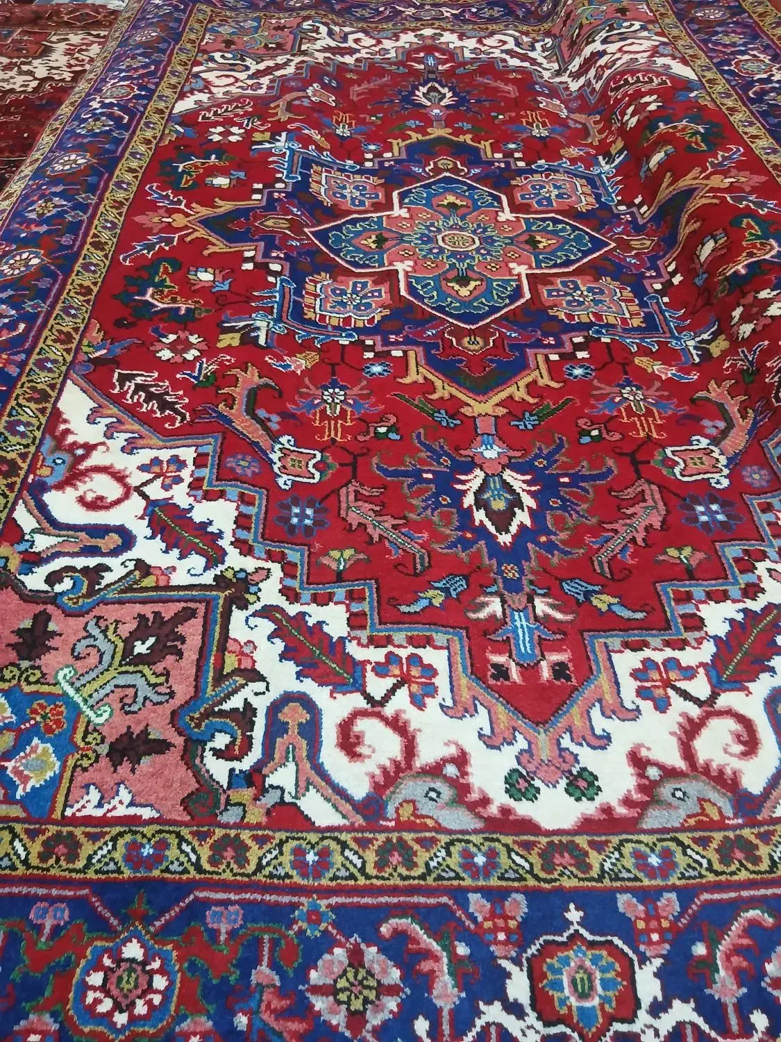 یک جفت شش متری یک نوحال|فرش|میانه, |دیوار