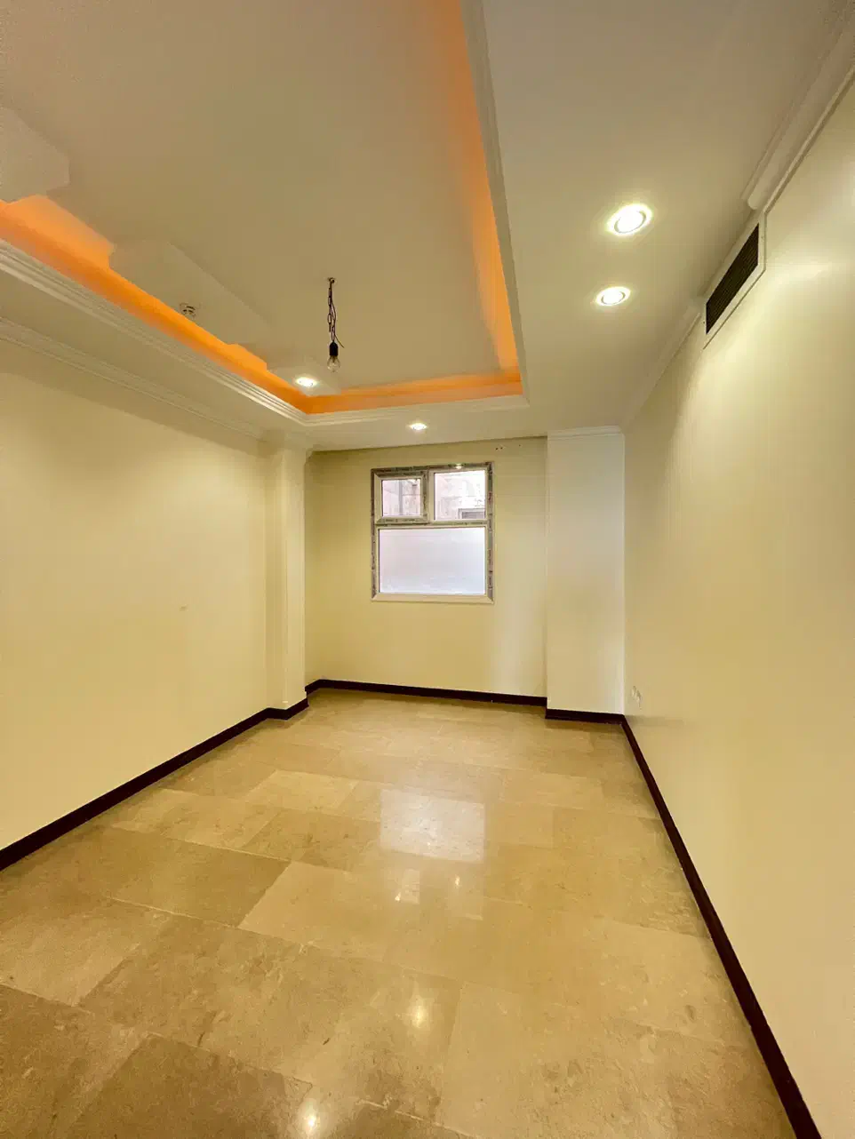 آپارتمان ۱۰۰ متر۲خواب گیشا( فرعی دنج-اقامت چندساله