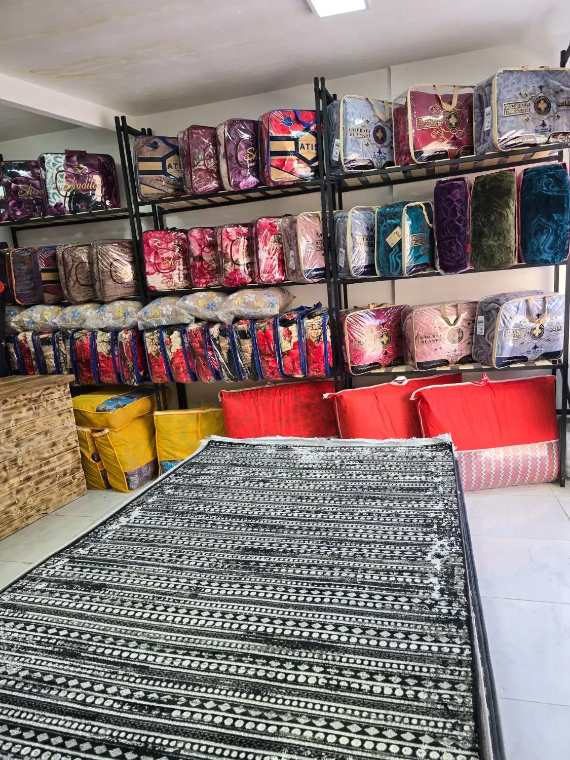 قالیچه ست ۶ و ۴ متری مه گل آرا کد ۱۱۱|گلیم، جاجیم، گبه|مشهد, کشف|دیوار