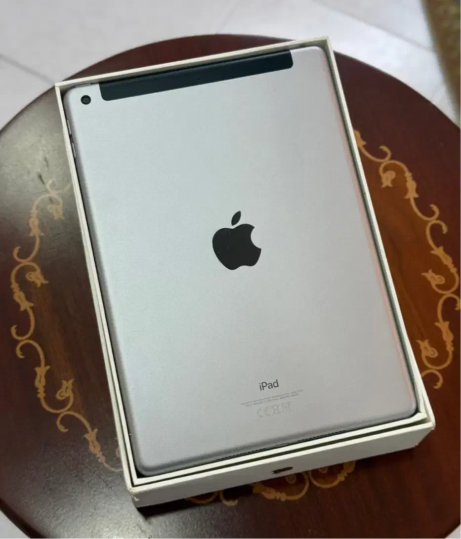 آیپد 6th generation حافظه 128 گیگ سلولار مشابه نو|تبلت|مشهد, سجاد شهر|دیوار