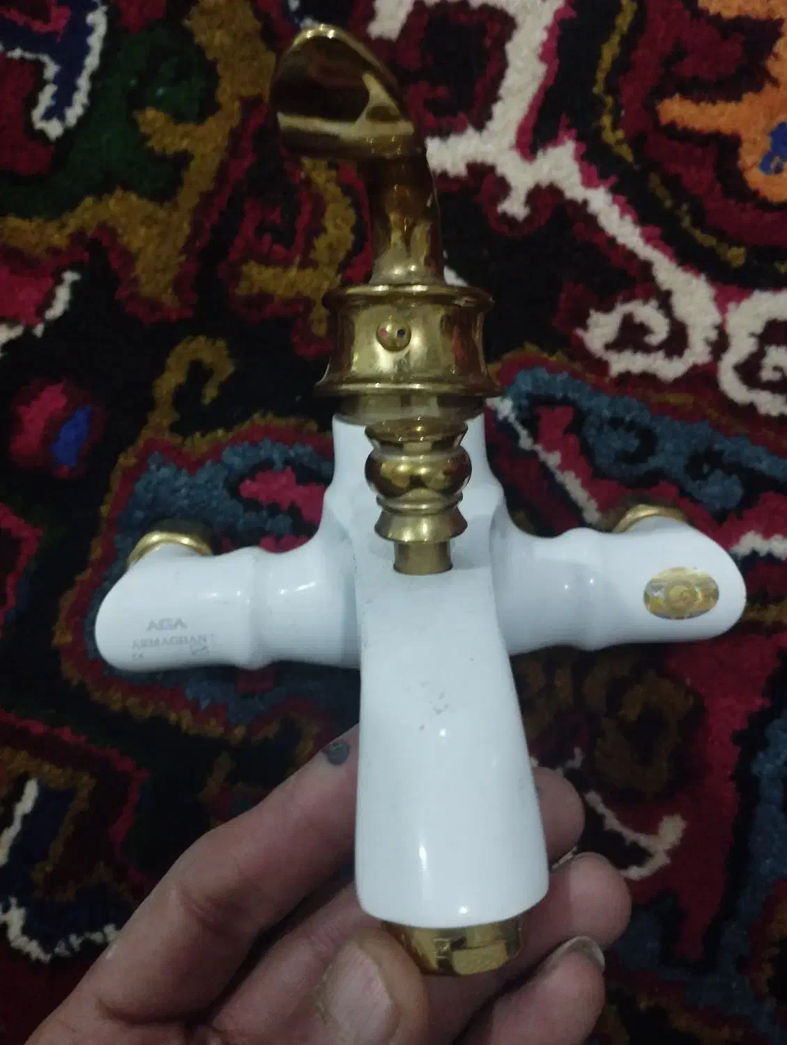 شیر دوش حمام ایران گروه مدل اهرمی هلن سفید طلایی|لوازم سرویس بهداشتی|تبریز, |دیوار