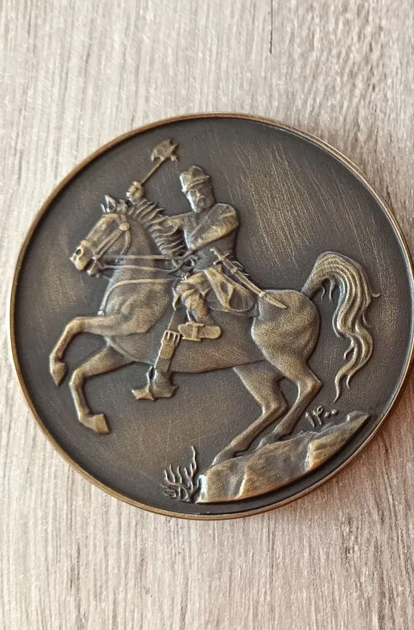 مدال نادر شاه بسیار زیبا از جنس برنز|کلکسیون سکه، تمبر، اسکناس|رضوانشهر, |دیوار