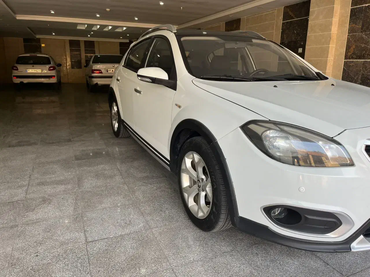 برلیانس کراس|خودرو سواری و وانت|رشت, کوی امام رضا|دیوار