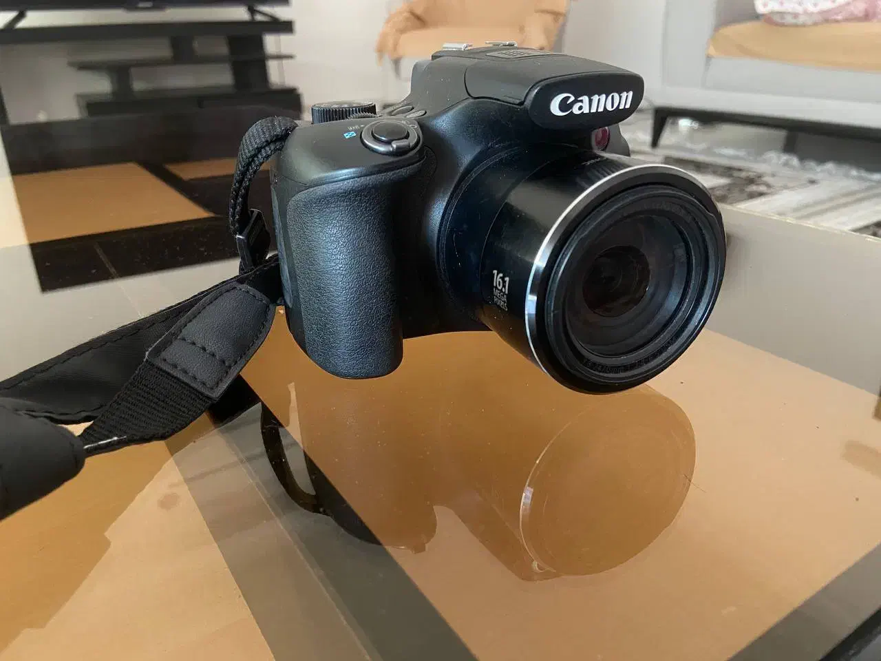 دوربین عکاسیcanon(sx60)|دوربین عکاسی و فیلمبرداری|قائمشهر, |دیوار