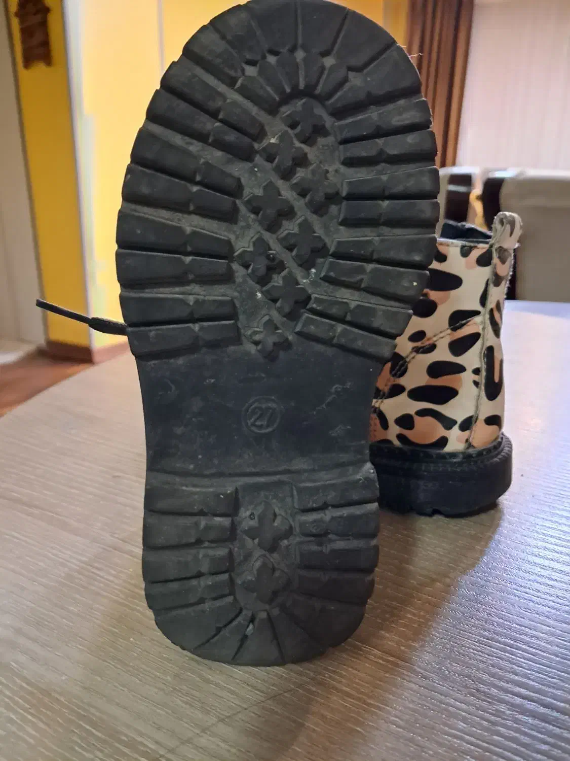 نیم بوت سالم سایز ۲۷|کیف، کفش، کمربند|گرگان, |دیوار