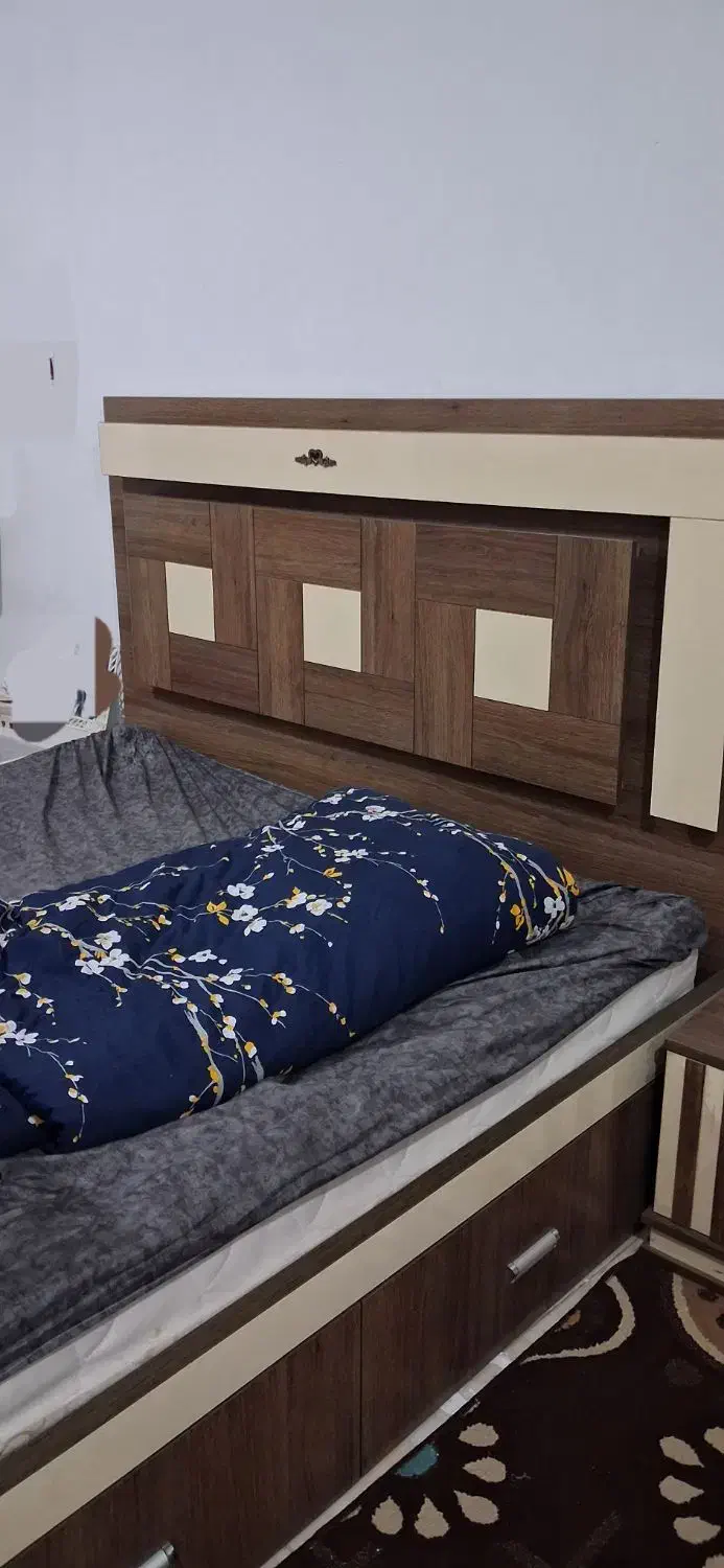 فروش فوری تخت و میز آرایش|تخت و سرویس خواب|آبادان, |دیوار