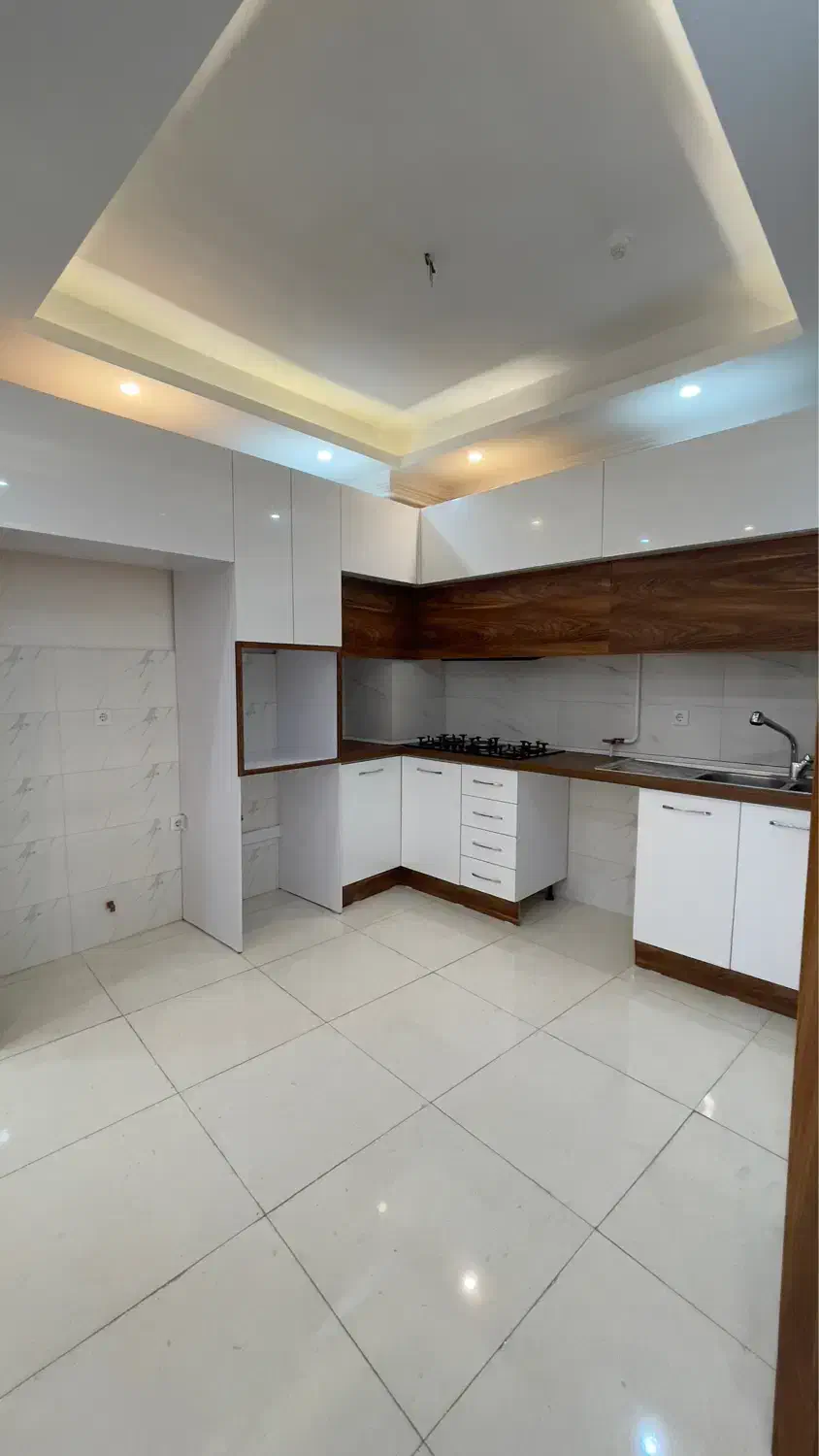 آپارتمان۹۲متری طبقه اول معلم،ولی عبادی|اجارهٔ آپارتمان|رشت, علی آباد|دیوار