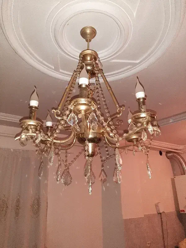 لوستر ۶پر با لامپ برنجی|لوستر و چراغ آویز|لاهیجان, کوی خزر|دیوار