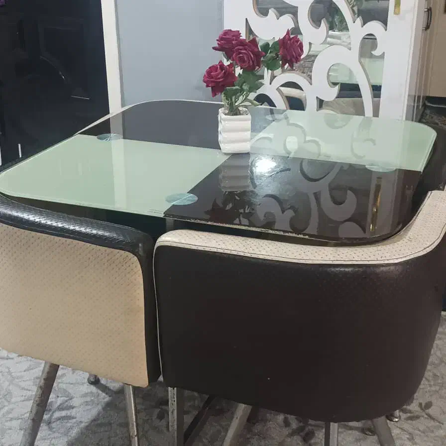 میز و صندلی غذاخوری|میز و صندلی غذاخوری|سوسنگرد, |دیوار