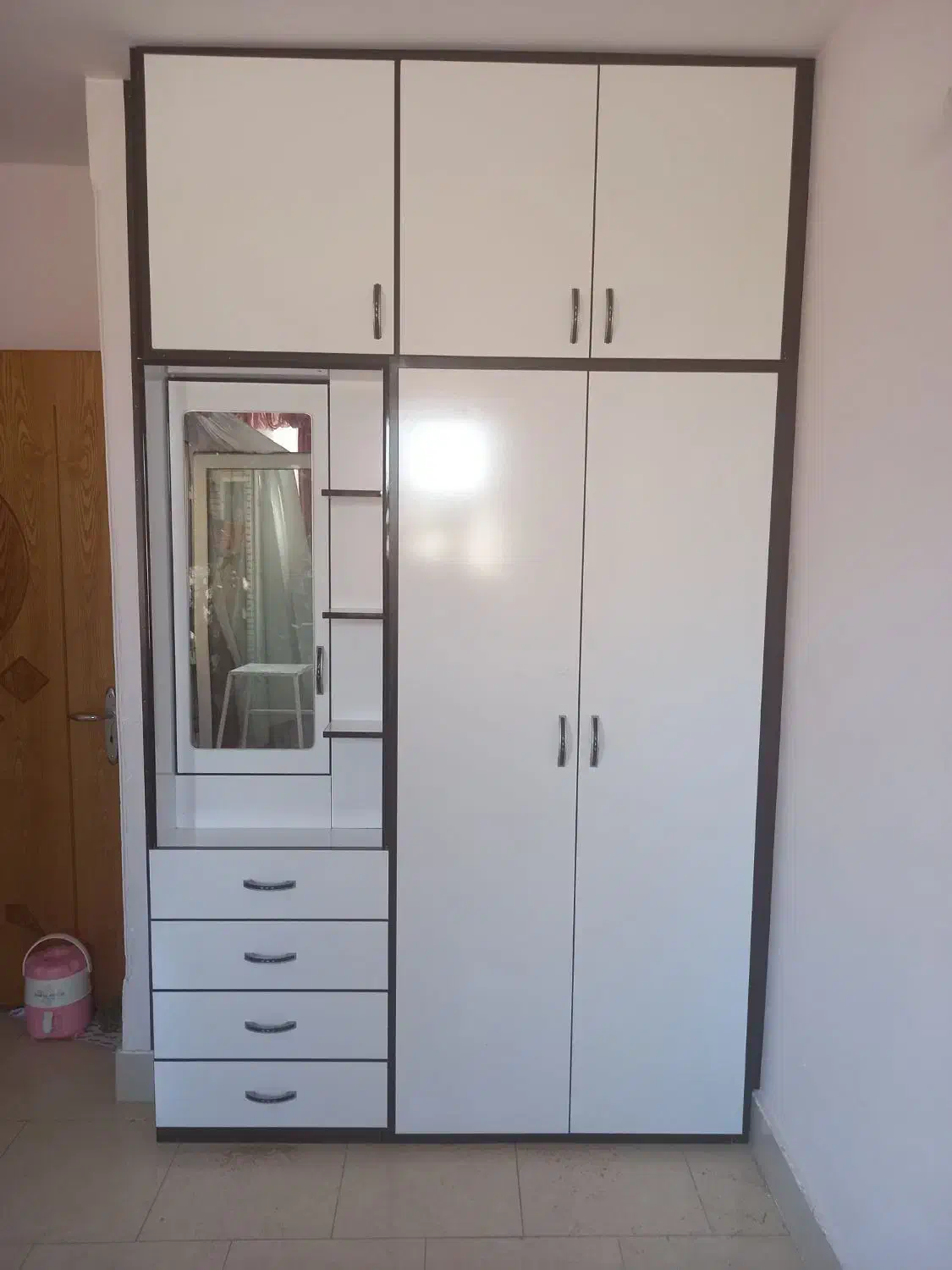 نصب انواع کمدهای دیواری در شهرضا دهاقان منظریه|جاکفشی، کمد، دراور|شهرضا, |دیوار