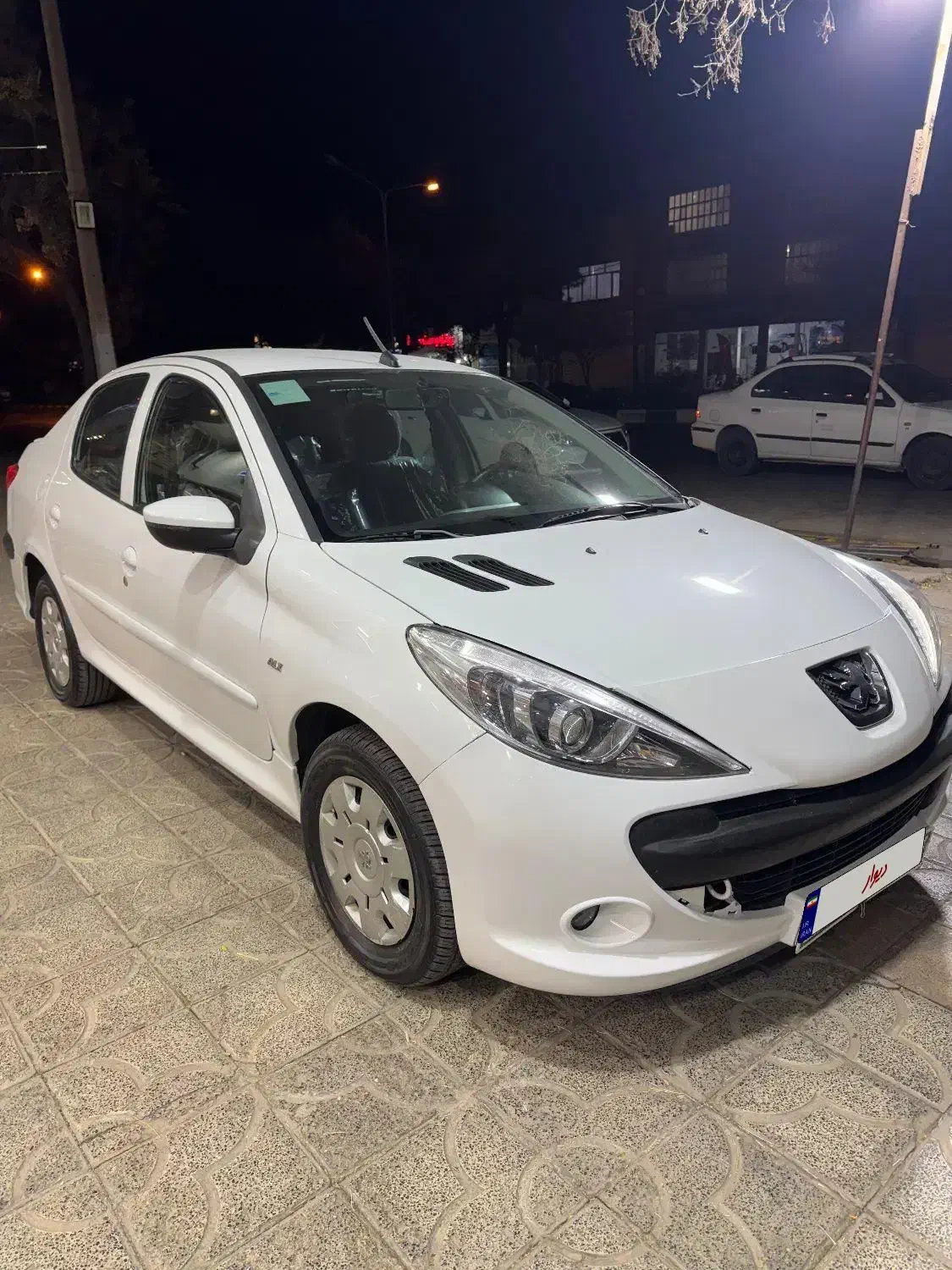 پژو ۲۰۷ اتومات صندوقدار|خودرو سواری و وانت|تربت جام, بیست متری منبع آب|دیوار