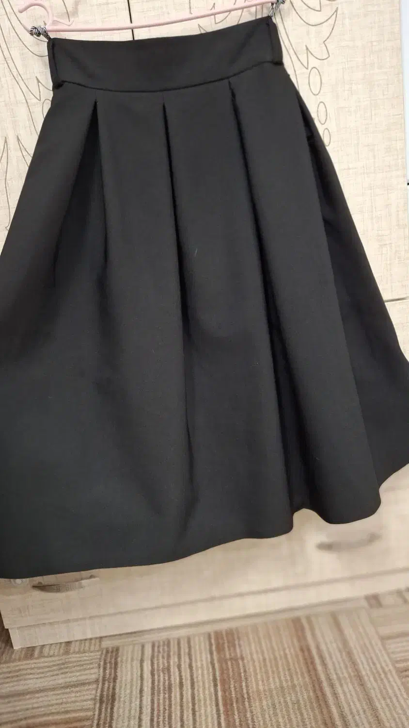 دامن بلند با کمربند|لباس|قم, قلعه کامکار|دیوار