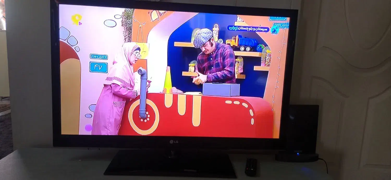 تلوزیون|تلویزیون و پروژکتور|همدان, |دیوار