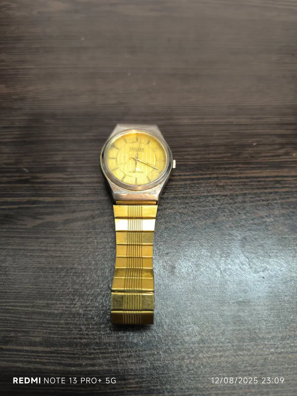 ساعت مچی|ساعت|شیراز, کرونی(خاتونک)|دیوار