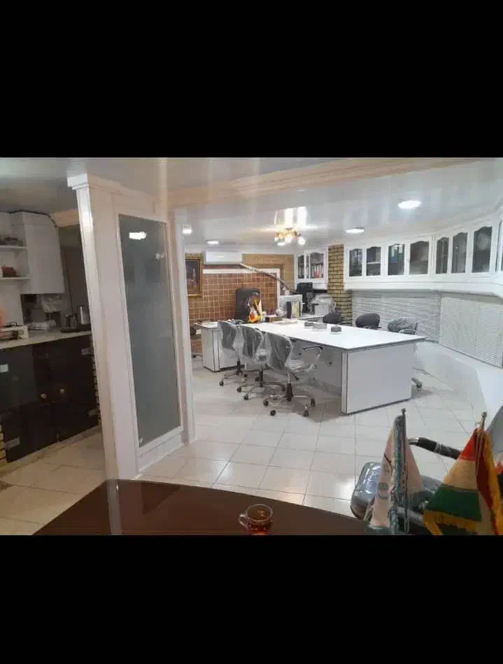 به یک همکار خانم نیازمندیم|استخدام بازاریابی و فروش|فردیس, شهرک ناز|دیوار