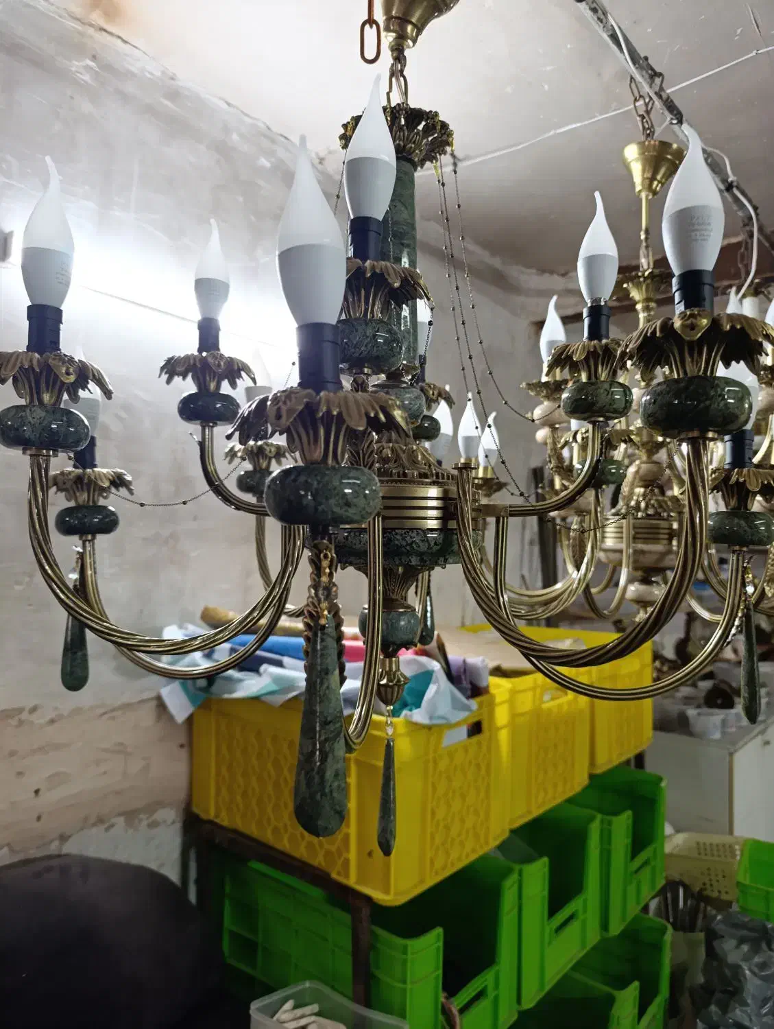 لوستر کلاسیک سنگ طبیعی با ضمانت کتبی|لوستر و چراغ آویز|اصفهان, کردآباد|دیوار