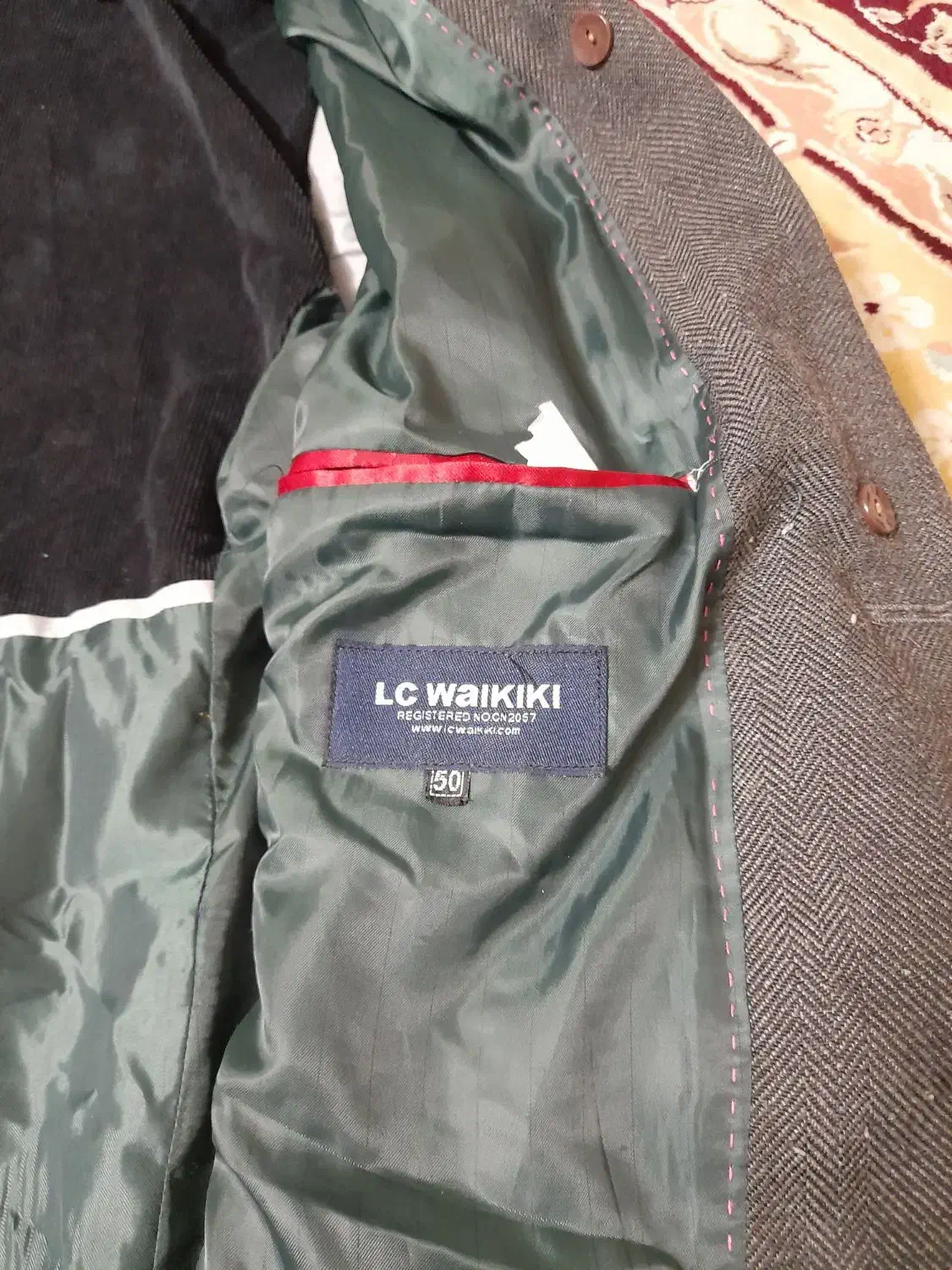 فروش پالتو و کاپشن چرم و سویشرت جنس خوب در حد نو|لباس|مشهد, کلاهدوز|دیوار