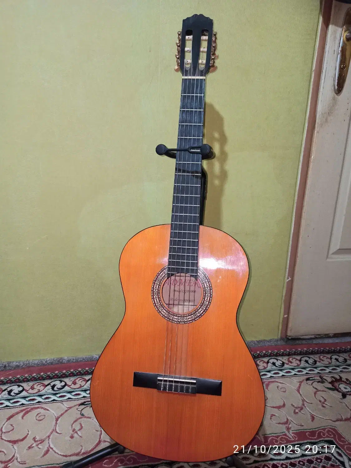 گیتار ادمیرا|گیتار، بیس، امپلیفایر|سقز, |دیوار