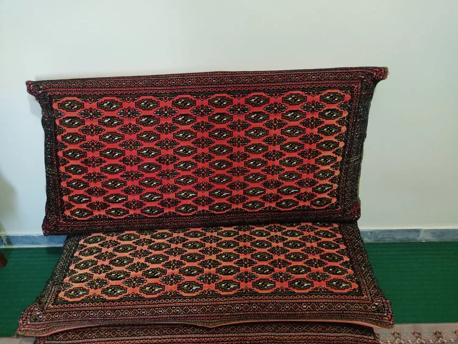 فروش سه عدد پشتی دیواری|مبلمان خانگی و میز عسلی|رشت, شهرک قدس|دیوار