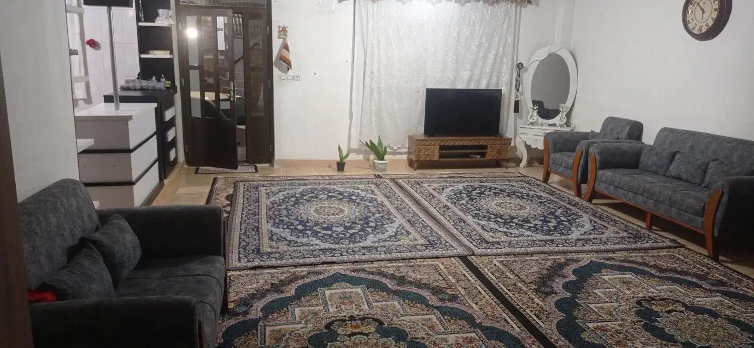 آپارتمان همکف ماشین رو|اجارهٔ آپارتمان|شلمان, |دیوار