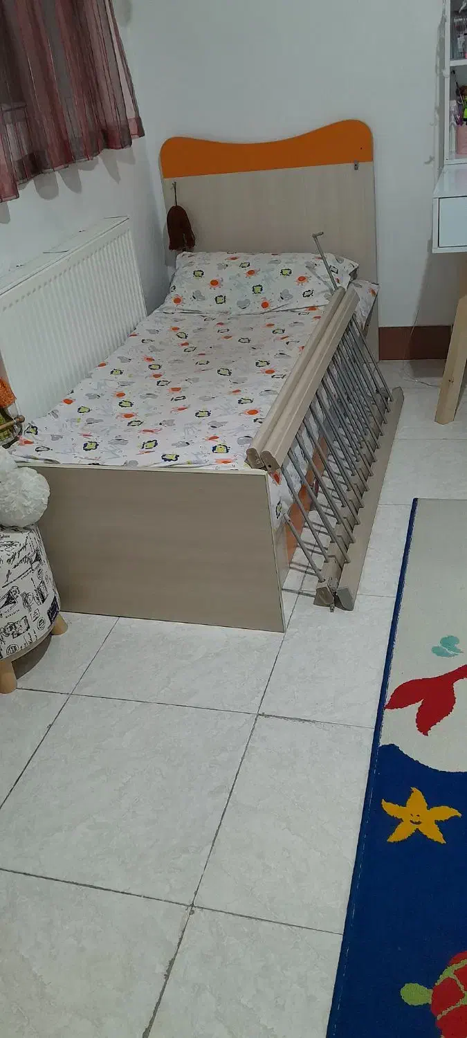 سرویس تخت و کمد|اسباب و اثاث بچه|سمنان, |دیوار