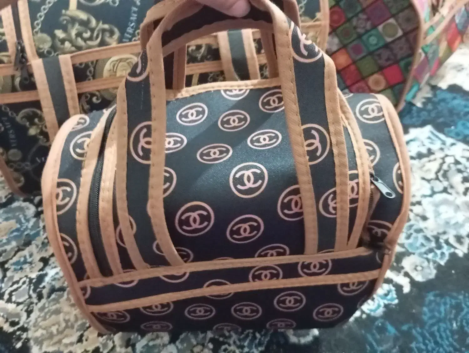 کیف مسافرتی دوتیکه وه ستیکه سط ستیکه ۴۰۰|کیف، کفش، کمربند|آبپخش, |دیوار