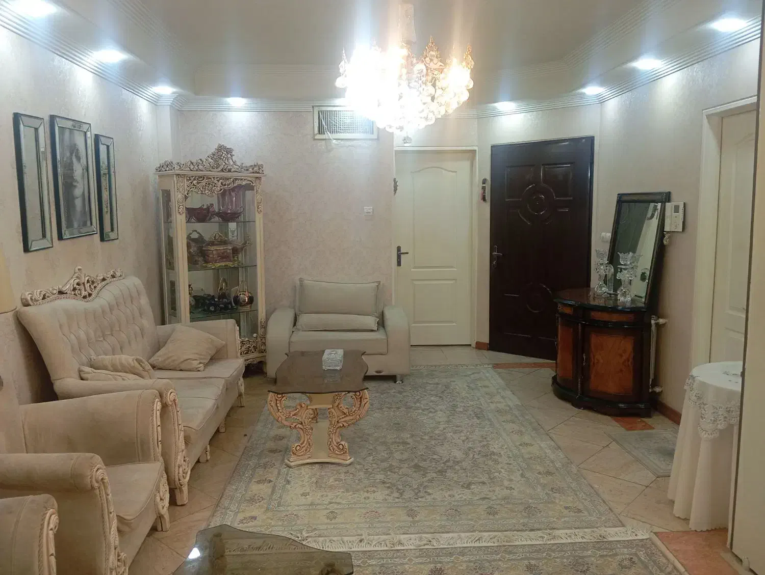 55 متر آسانسور دار نبرد نزدیک فرزانه|فروش آپارتمان|تهران, صد دستگاه|دیوار