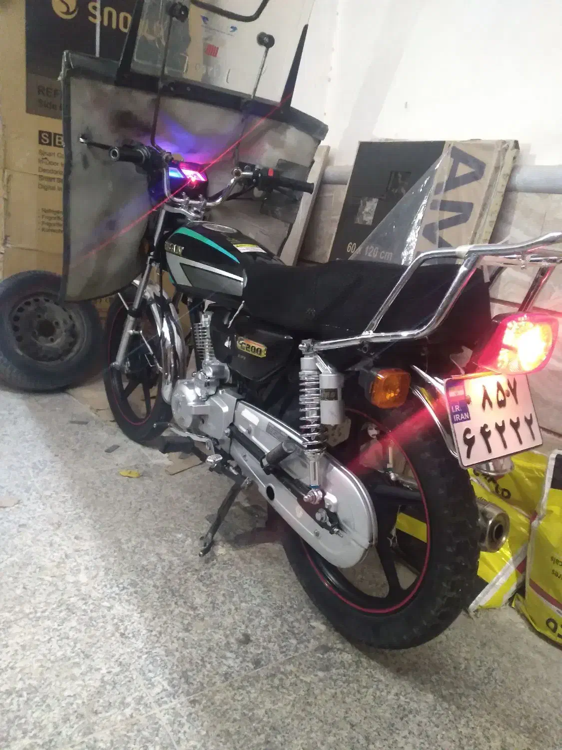 احسان ۴۰۱ تمیز|موتورسیکلت|تربت‌حیدریه, ده پائین|دیوار