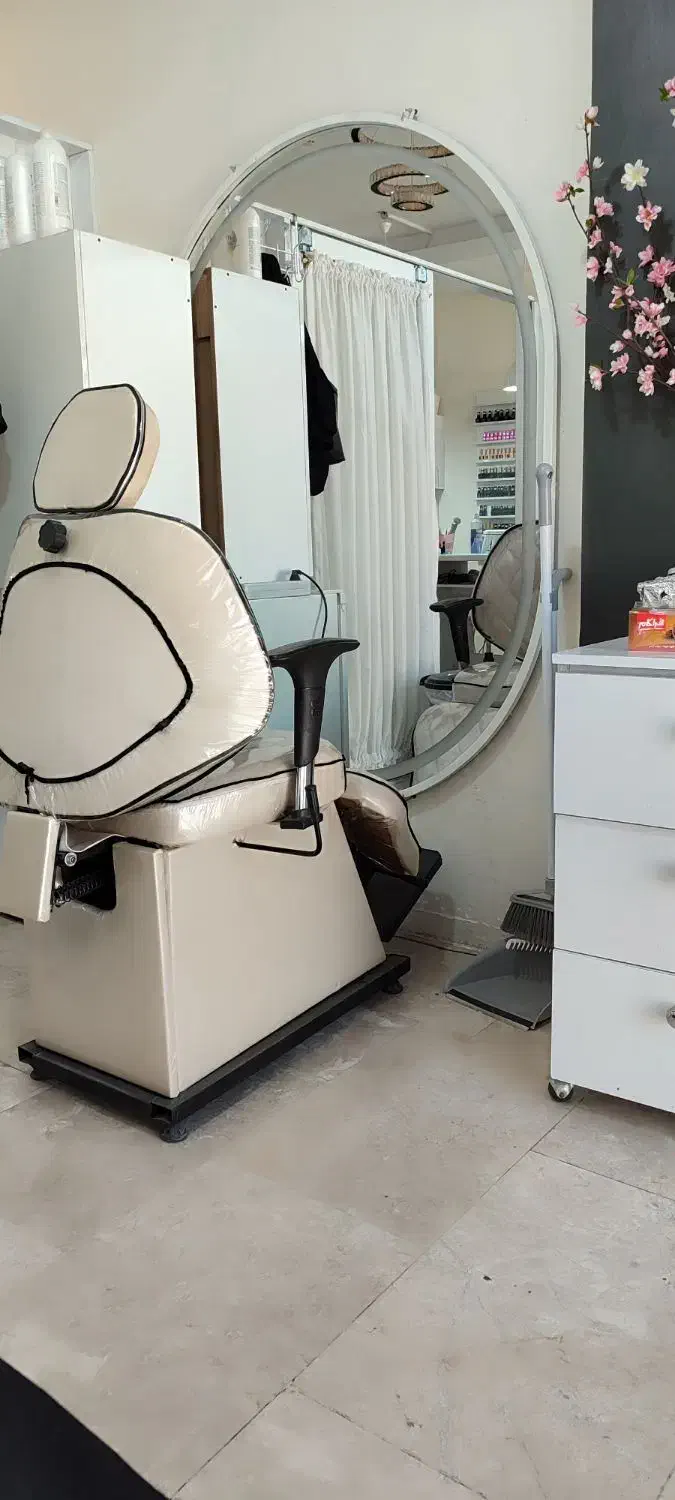 استخدام آرایشگر|استخدام درمانی، زیبایی، بهداشتی|تهران, باشگاه نفت|دیوار