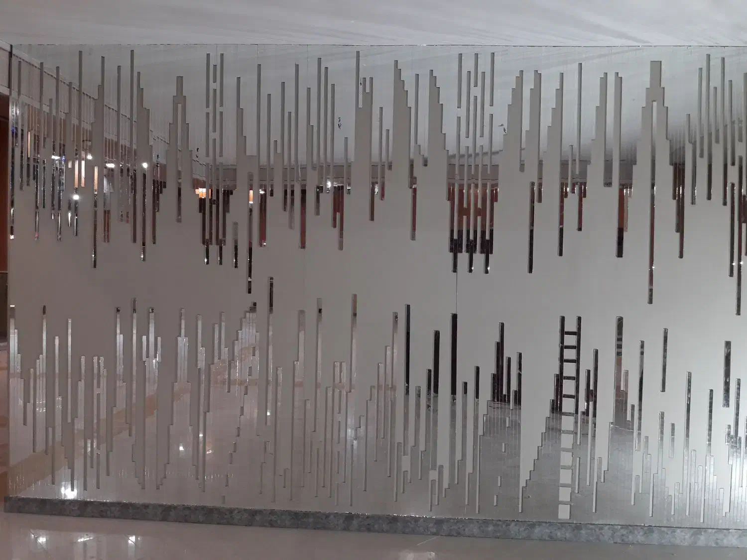 اینه دکوراتیو واینه بک لایت|آینه|قم, نخودی|دیوار