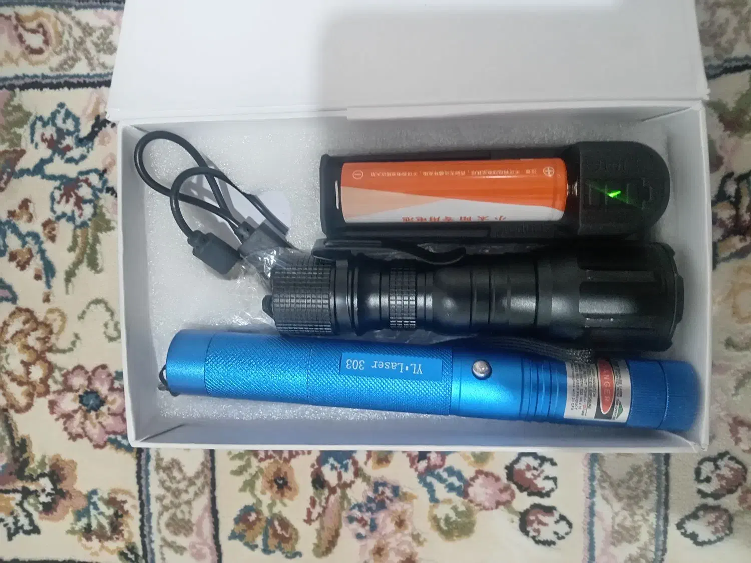 لیزر و چراغ قوه|کوهنوردی و کمپینگ|سقز, |دیوار