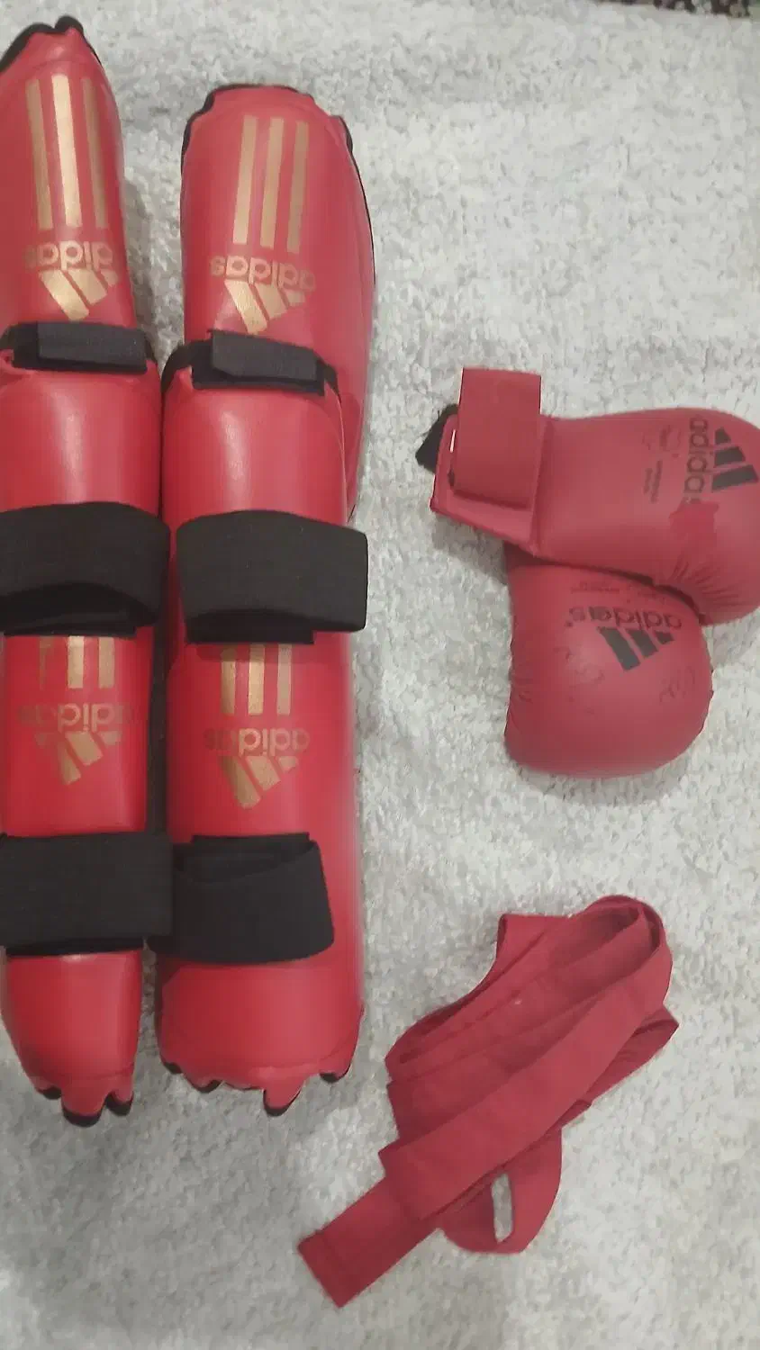 پابند و دستکش و کمر بند کاراته|تجهیزات ورزشی|گرمی, |دیوار