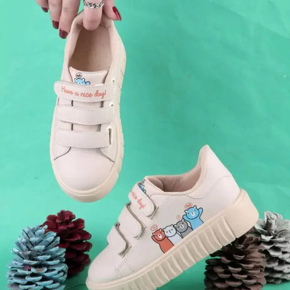 کفش بچه تو ماشین جا مونده|اشیا|مسجد سلیمان, |دیوار