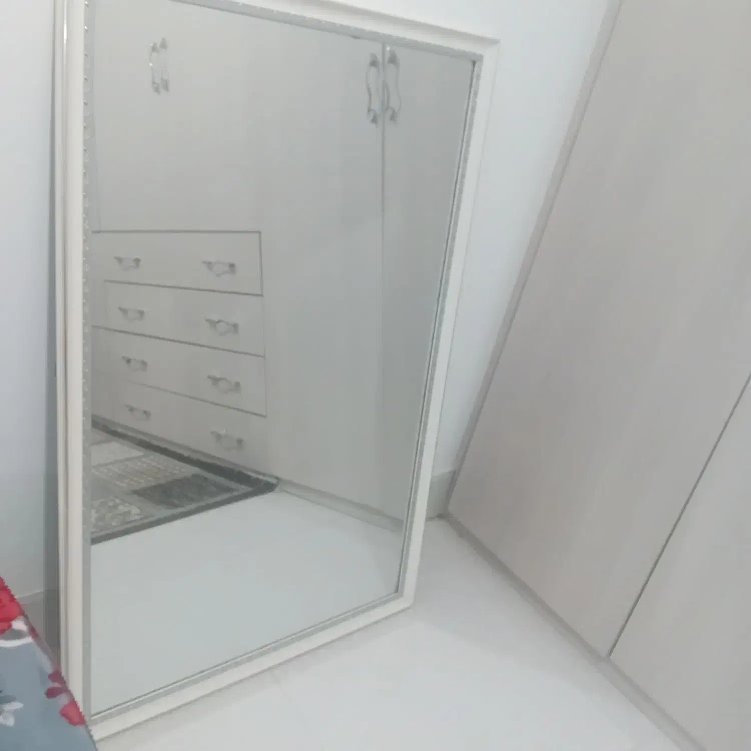 هرکدوم ۱۲۰۰|آینه|نیشابور, گنبد سبز|دیوار