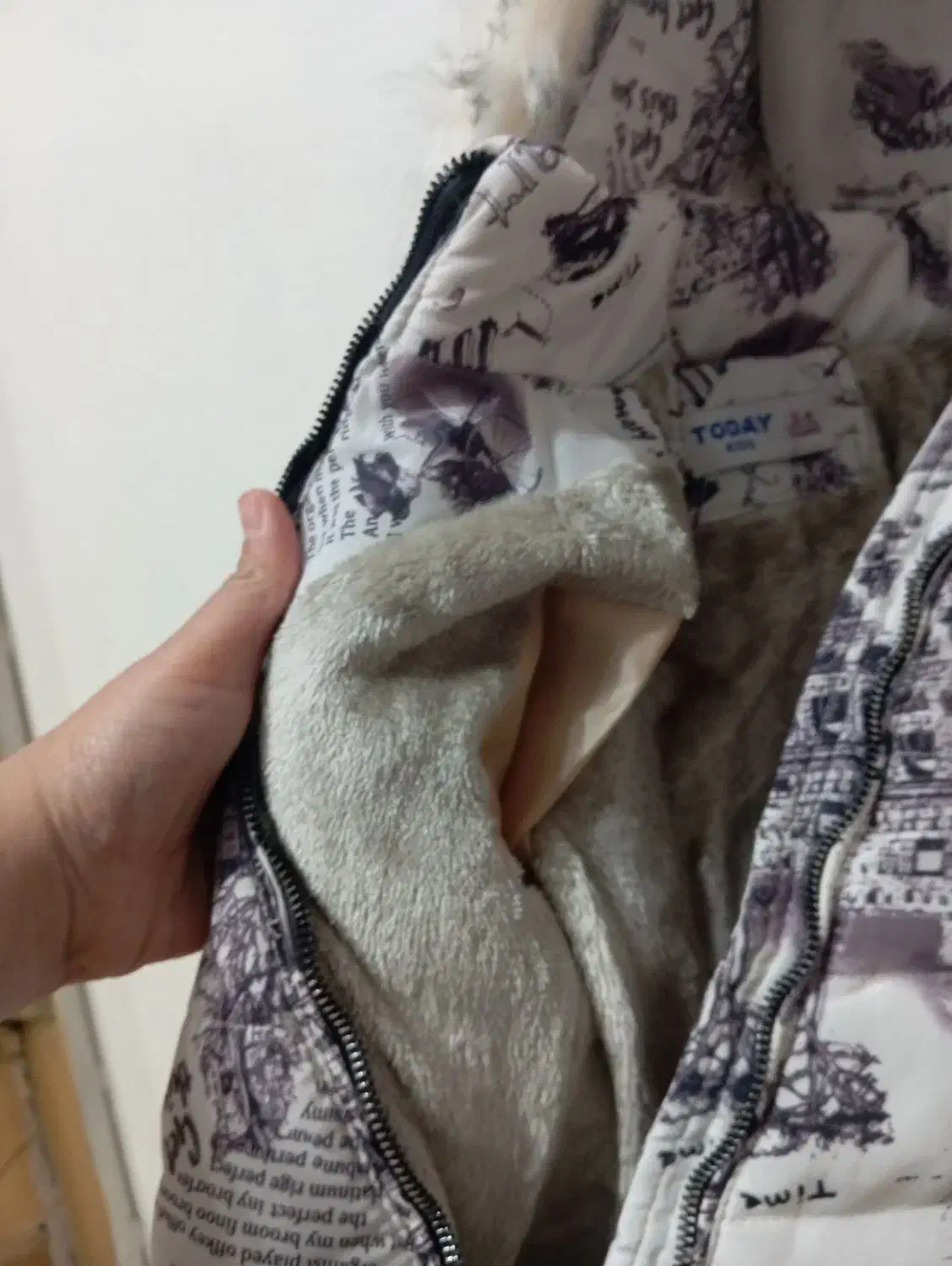 بارونی یا کت زمستانی بچگانه. معاوضه|کفش و لباس بچه|یاسوج, |دیوار