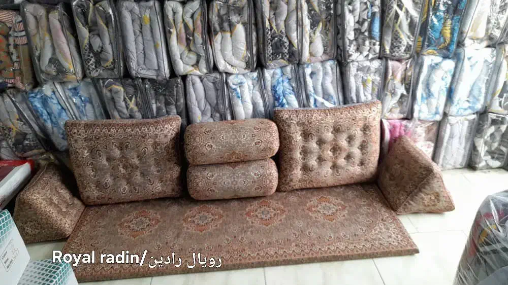 شاه نشین|پشتی|شهریار, فرارت|دیوار