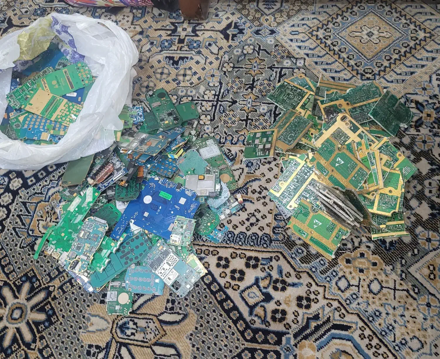 برد موبایل، مخابراتی|خدمات رایانه‌ای و موبایل|شیراز, آزادی|دیوار