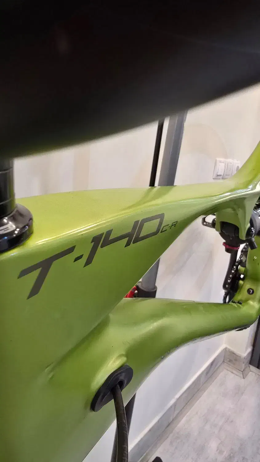 دوچرخه وایت دو کمک کوهستان کربن ۲۷.۵ لارج|دوچرخه، اسکیت، اسکوتر|اصفهان, ارغوانیه|دیوار