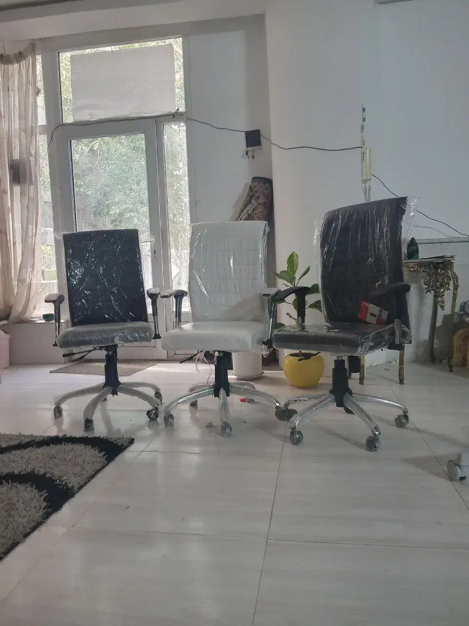 صندلی چرخدار|مبلمان اداری|نیشابور, شریعتی|دیوار